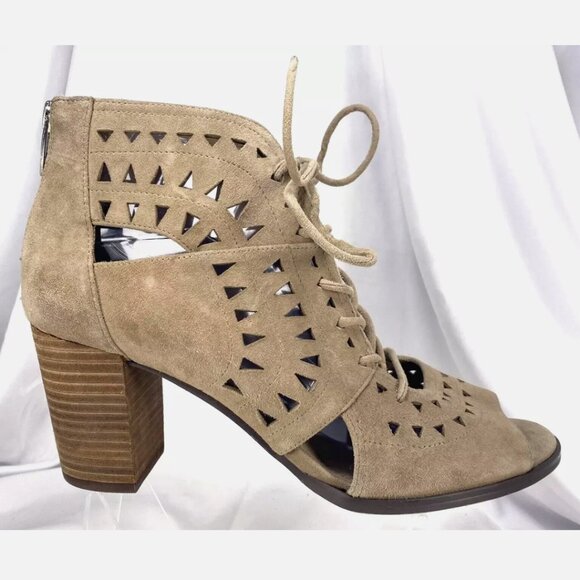 Vince Camuto Heel Booties Womens 8 Lallia Block Heels Suede Lace Up Lazer Cut - Picture 1 of 11
